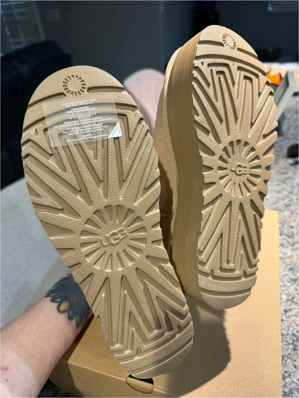UGG Platform Ultra Mini Boots - Picture 6 of 8